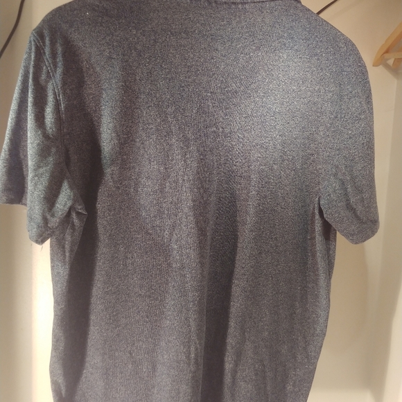 Men's medium polo shirt. - Picture 2 of 3